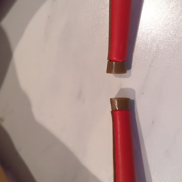 SOLD! RED heel size 7.5 - Picture 4 of 6